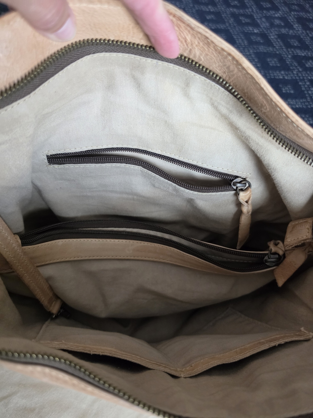 Bed Stu Packet LTC Leather Studded Shoulder Bag - Picture 7 of 10